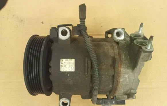 Peugeot 5008 Air conditioning (A/C) compressor (pump) 4471908122