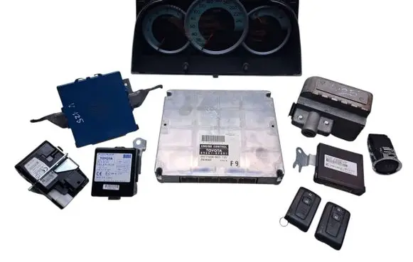 Engine ECU kit and lock set