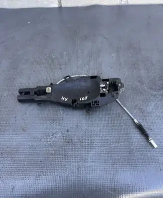 Front door exterior handle/bracket