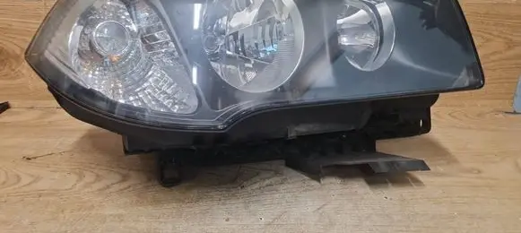 BMW X3 E83 Headlight/headlamp 0301210604 16511642 3418418