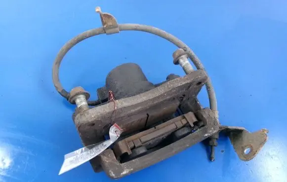 Chevrolet Captiva Rear brake caliper