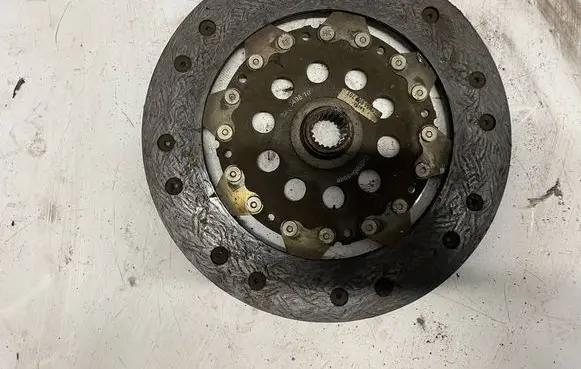 Volvo S80 Clutch pressure plate 323049810