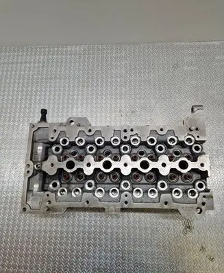 Opel Corsa D Engine head 55188595