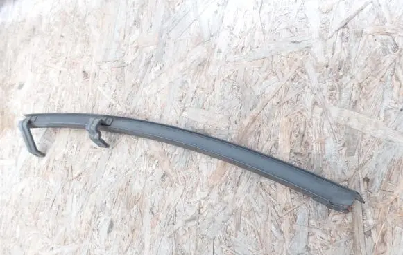 Infiniti G20 Rear door windshield rail 