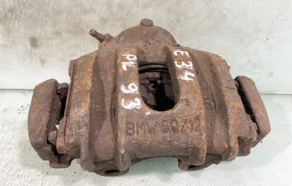 BMW 5 E34 Front brake caliper