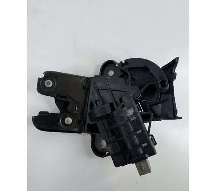 Volkswagen PASSAT B6 Tailgate/trunk/boot lock/catch/latch 4E0827505C