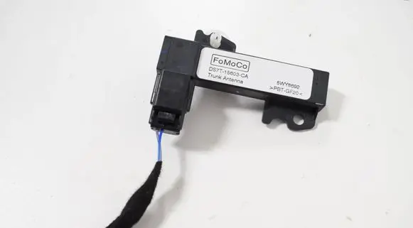 Toyota RAV 4 (XA40) Other devices DS7T15603CA