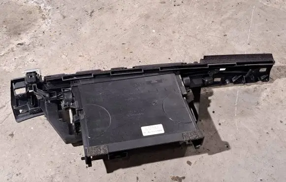 BMW 7 F01 F02 F03 F04 Glove box 9119796