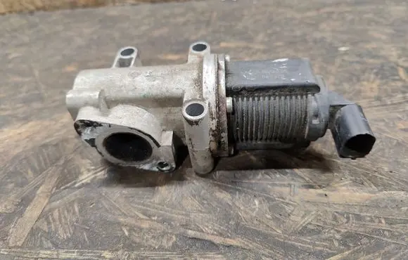 Opel Vectra C EGR valve 50024005 06T320