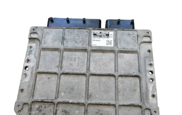 Toyota Auris 150 Engine control unit/module 8966102D91 MB1758009591