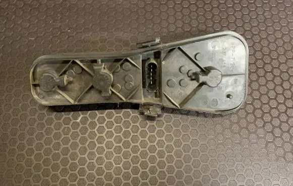 Land Rover Range Rover L322 Tail light bulb cover holder 237458 12V27W