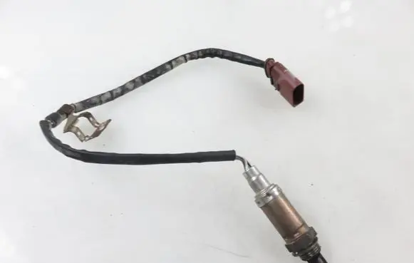 Volkswagen Golf IV Lambda probe sensor OSM011