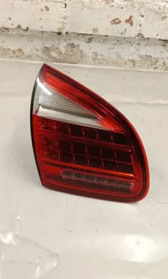 Porsche Cayenne (92A) Tailgate rear/tail lights 7P5945093K