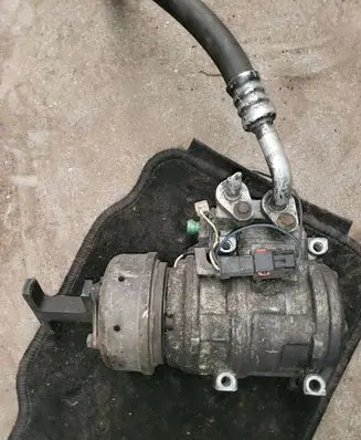 Jeep Grand Cherokee (WJ) Air conditioning (A/C) compressor (pump) 447200-51440189