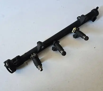 Fuel main line pipe