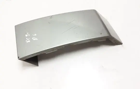 Volvo XC90 Rear/tail light trim molding 8620820