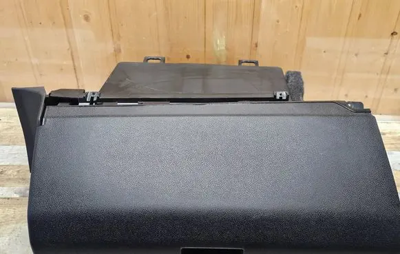 Mercedes-Benz B W245 Glove box 1005483
