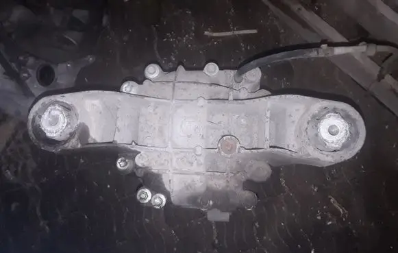 Volkswagen Touareg I Rear differential 4460310019