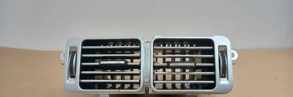 Land Rover Range Rover L405 Rear air vent grill CK52014A22AA