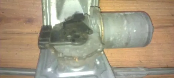 Ford Fiesta Wiper motor