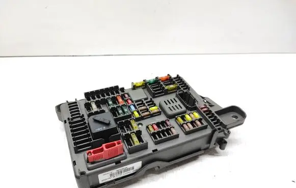 BMW X5 E70 Fuse module 6931687