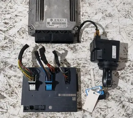 Porsche Cayenne (92A) Engine ECU kit and lock set 03H906023BJ 0261S10274 7PP907064HS
