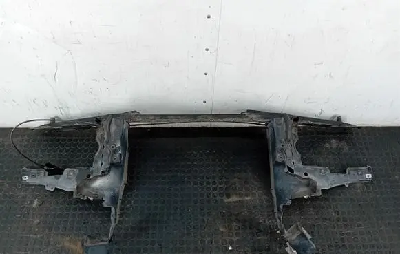 BMW X5 E53 Radiator support slam panel