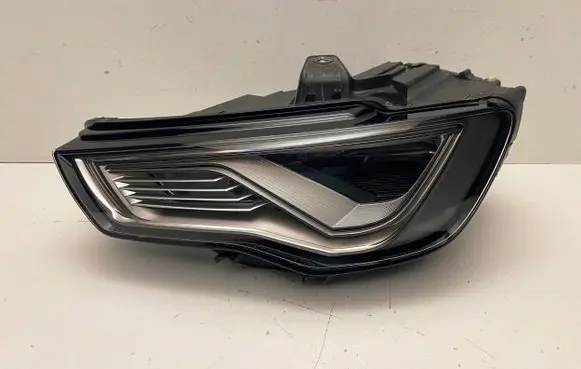 Audi A3 S3 8V Headlight/headlamp 8V0941033 01074071AE 1EX01074071