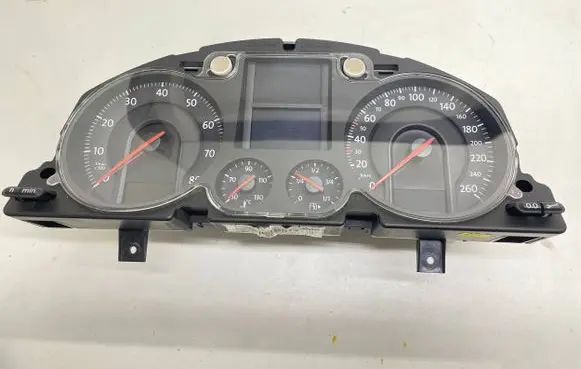 Speedometer (instrument cluster)