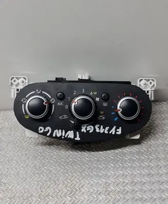 Renault Twingo III Climate control unit KG783002 01363600 200819