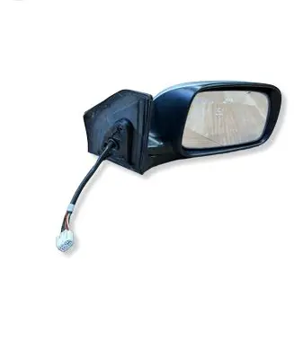 Toyota Avensis T250 Front door electric wing mirror 