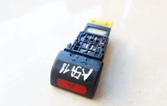 Subaru Forester SF Hazard light switch 06016