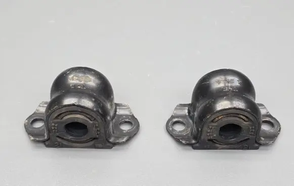 Honda Civic IX Sway bar bush bracket, front 