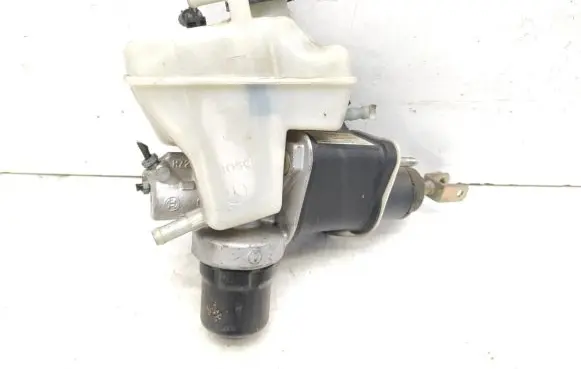 Mercedes-Benz CLS C219 Brake booster A0004300312 0204221045 0204024105