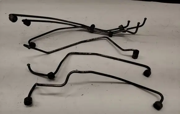 Audi A4 S4 B6 8E 8H Fuel injector supply line/pipe 059130241AJ