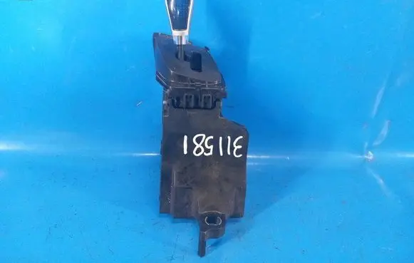 Toyota Prius+ (ZVW40) Gear shifter/selector 3355047070