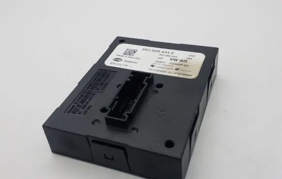 Volkswagen Jetta VI Keyless (KESSY) go control unit/module 5K0959434E 5K0959434 5ZA010176