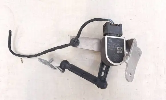 BMW M5 F90 Headlight/headlamp level sensor 2859574 6869138 37146869138