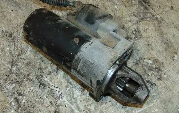 Mercedes-Benz ML W163 Starter motor A0051516501 A1121510001