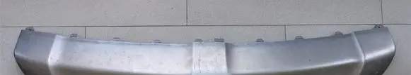 Front bumper lip