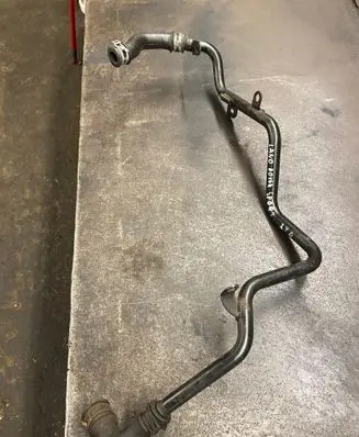 Land Rover Range Rover Sport L320 Engine coolant pipe/hose 9X2Q6C661BB 9X2Q6C661 W756C