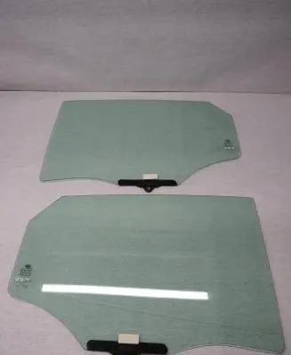 Hyundai ix35 Rear door window glass