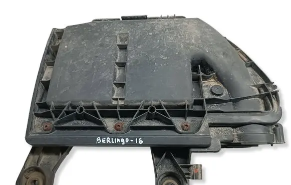 Citroen Berlingo Air filter box 9673061080 1039257