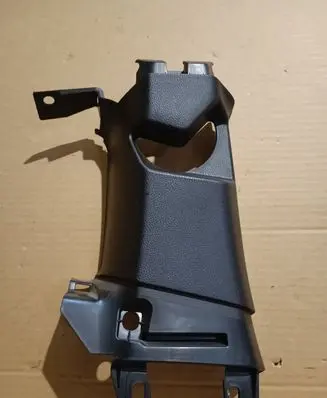(D)pillar trim (top)