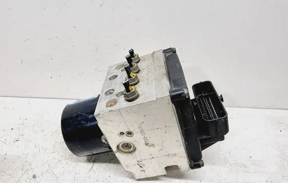 Volkswagen PASSAT B6 ABS Pump 3C0614095P 3C0614109K