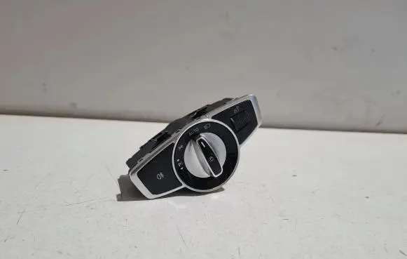 Mercedes-Benz C W205 Light switch A2229055508