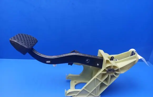 BMW 7 E65 E66 Brake pedal 6752517 054643013414 35106752517