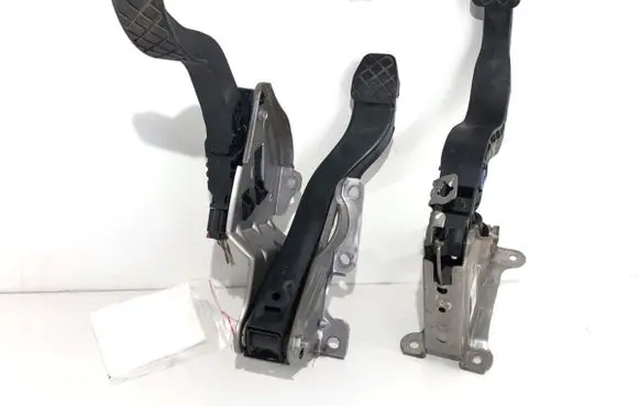 Volkswagen Up Pedal assembly 