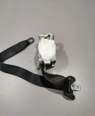 Toyota Avensis T270 Front seatbelt