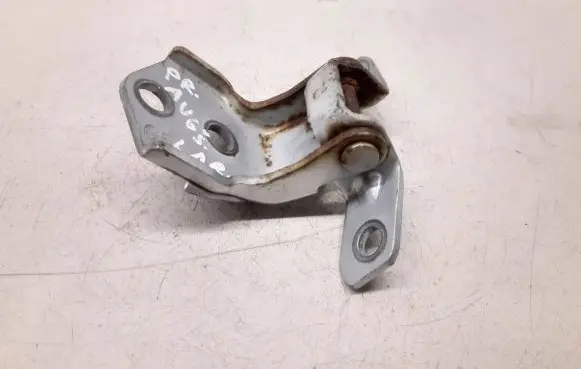 Mazda 6 Front door upper hinge